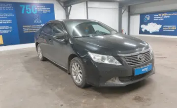 Toyota Camry 2014 года за 8 800 000 тг. в Астана фото 2