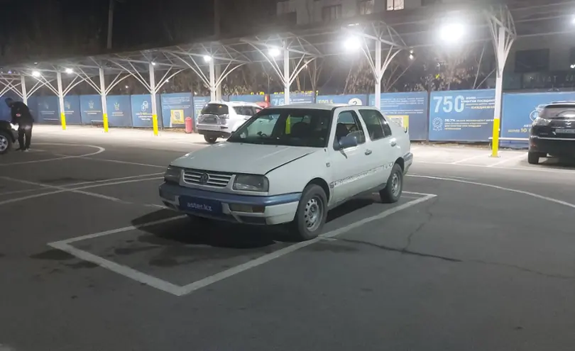 Volkswagen Vento 1993 года за 800 000 тг. в Алматы