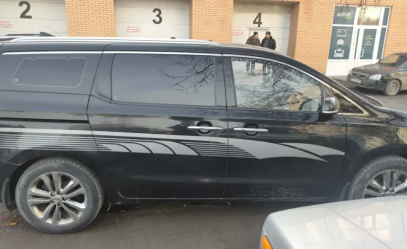 Kia Carnival 2016 года за 12 000 000 тг. в Костанай фото 4