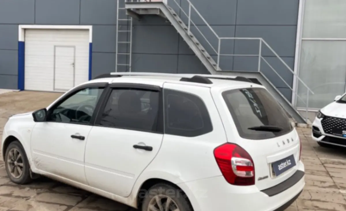 LADA (ВАЗ) Granta 2019 LADA (ВАЗ) Granta 2019