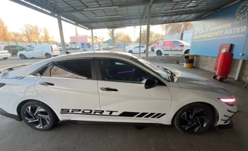Hyundai Elantra 2024 года за 12 000 000 тг. в Алматы фото 4