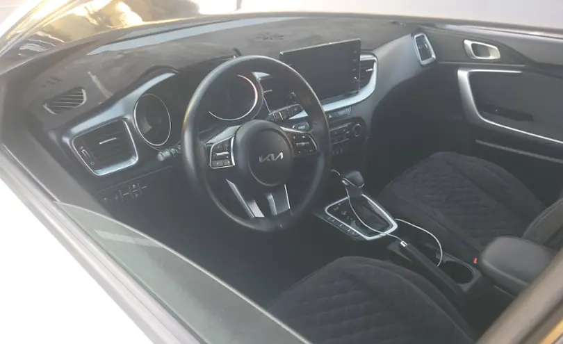 Kia Ceed SW 2023 года за 10 000 000 тг. в Алматы фото 5