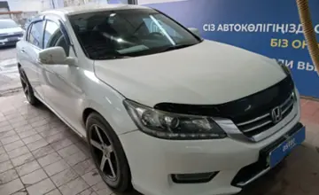 Honda Accord 2013 года за 6 000 000 тг. в Астана фото 3
