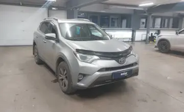 Toyota RAV4 2017 года за 12 500 000 тг. в Астана фото 2