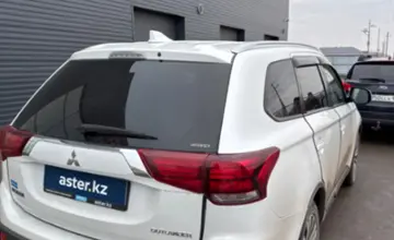 Mitsubishi Outlander 2019 года за 10 000 000 тг. в Петропавловск