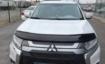 Mitsubishi Outlander 2019 года за 10 000 000 тг. в Петропавловск фото 2