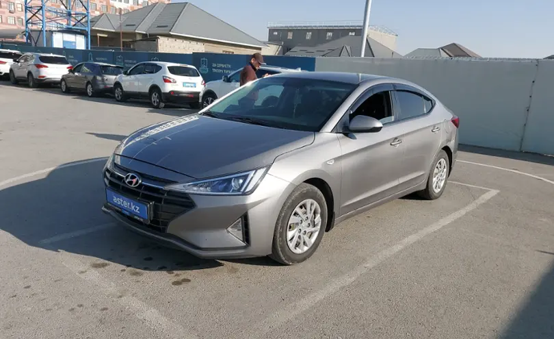 Hyundai Elantra 2019 года за 8 000 000 тг. в Шымкент