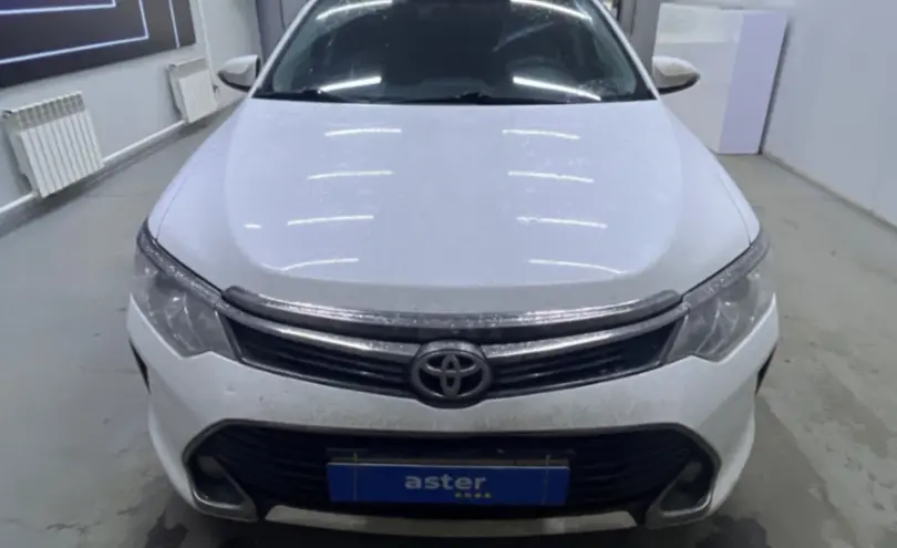 Toyota Camry 2015 года за 9 000 000 тг. в Павлодар фото 2