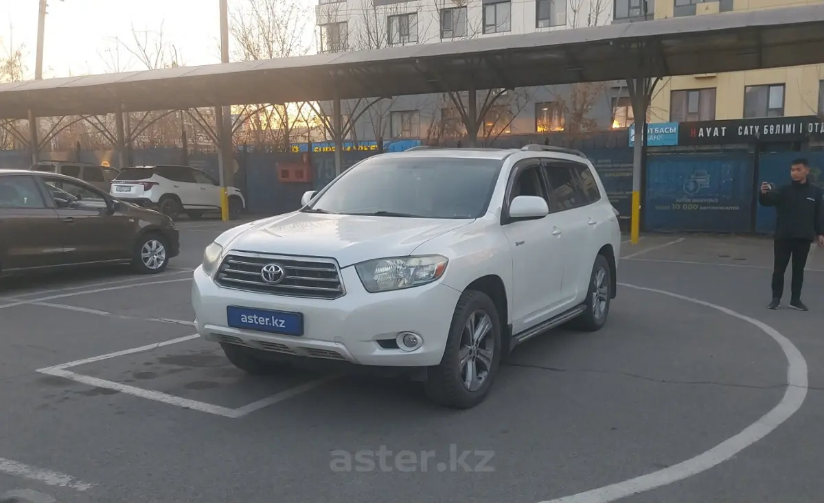 Toyota Highlander 2007 года за 9 500 000 тг. в Алматы