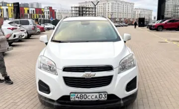 Chevrolet Tracker 2014 года за 4 300 000 тг. в Астана фото 2