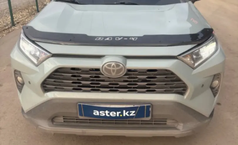 Toyota RAV4 2019 года за 16 000 000 тг. в Петропавловск фото 2