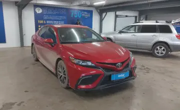 Toyota Camry 2021 года за 10 000 000 тг. в Астана фото 2