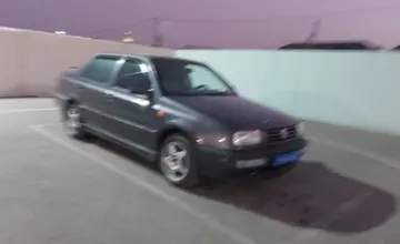 Volkswagen Passat 1992 года за 1 300 000 тг. в Шымкент фото 2