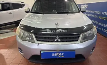 Mitsubishi Outlander 2006 года за 5 500 000 тг. в Астана фото 2