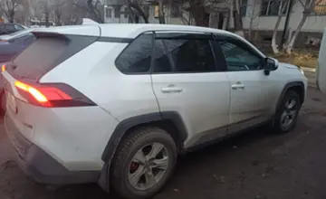 Toyota RAV4 2022 года за 13 200 000 тг. в Караганда фото 4