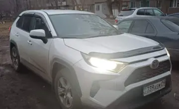 Toyota RAV4 2022 года за 13 200 000 тг. в Караганда фото 3
