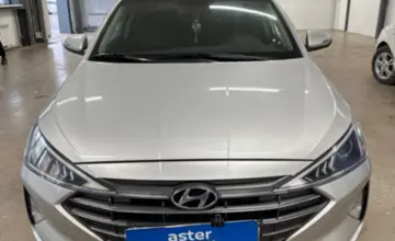 Hyundai Elantra 2019 года за 8 500 000 тг. в Астана фото 2