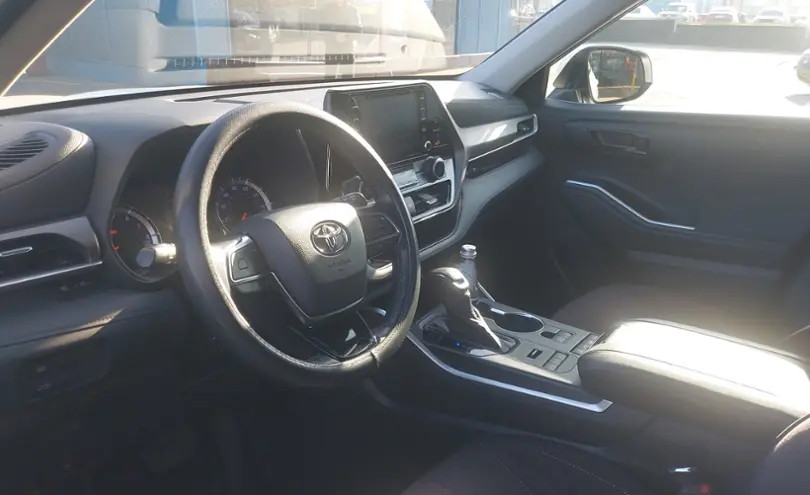 Toyota Highlander 2021 года за 22 000 000 тг. в Алматы фото 5