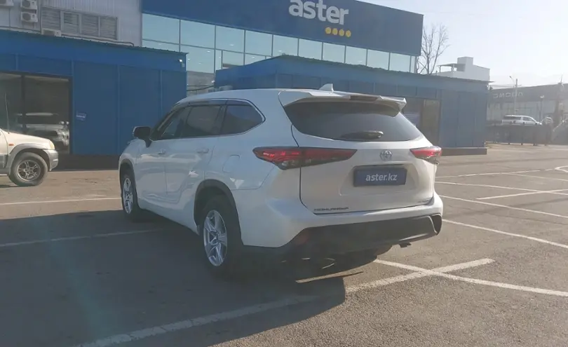 Toyota Highlander 2021 года за 22 000 000 тг. в Алматы фото 4