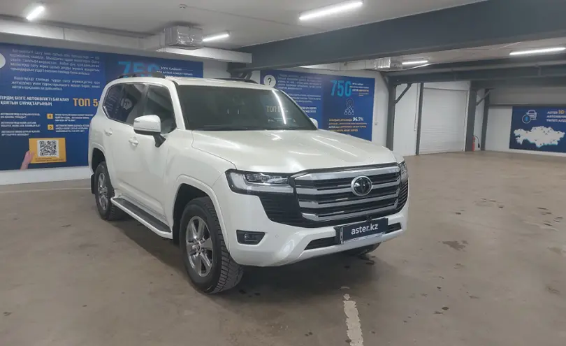Toyota Land Cruiser 2023 года за 55 000 000 тг. в Астана фото 2