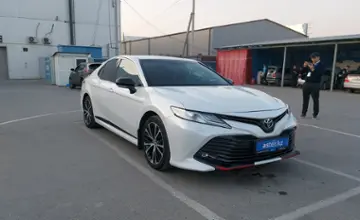 Toyota Camry 2020 года за 14 000 000 тг. в Шымкент фото 2