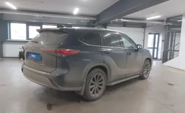 Toyota Highlander 2022 года за 30 000 000 тг. в Астана фото 3