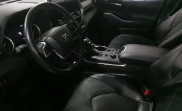 Toyota Highlander 2022 года за 30 000 000 тг. в Астана фото 5