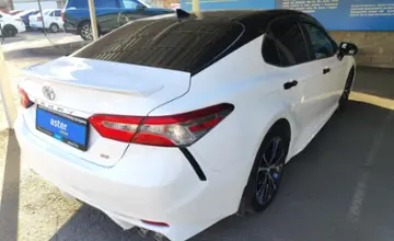 Toyota Camry 2019 года за 11 000 000 тг. в Алматы