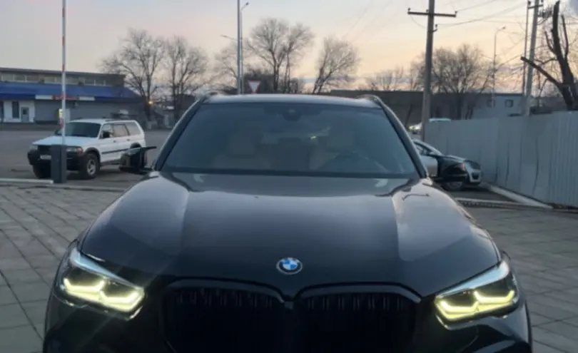 BMW X5 2021 года за 38 000 000 тг. в Уральск фото 2