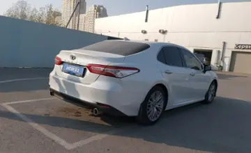 Toyota Camry 2018 года за 14 000 000 тг. в Шымкент фото 3