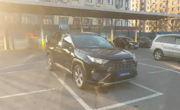 Toyota RAV4 2020 года за 14 000 000 тг. в Алматы фото 2