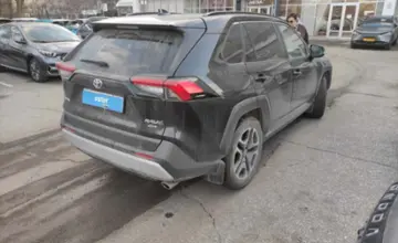 Toyota RAV4 2021 года за 16 100 000 тг. в Актобе