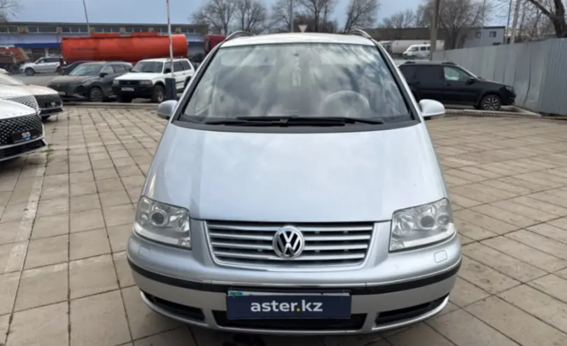 Volkswagen Sharan 2010 года за 7 000 000 тг. в Уральск фото 2
