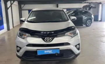 Toyota RAV4 2017 года за 12 000 000 тг. в Астана фото 2
