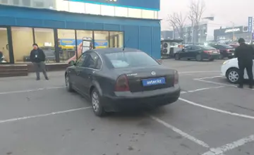 Volkswagen Passat 2003 года за 2 000 000 тг. в Алматы фото 4