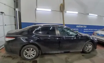 Toyota Camry 2020 года за 13 000 000 тг. в Астана фото 4