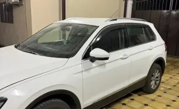 Volkswagen Tiguan 2017 года за 8 500 000 тг. в Шымкент фото 1