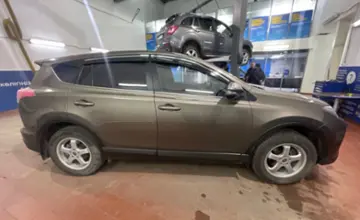 Toyota RAV4 2018 года за 12 500 000 тг. в Астана фото 4