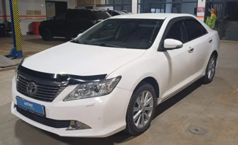 Toyota Camry 2014 года за 10 000 000 тг. в Караганда