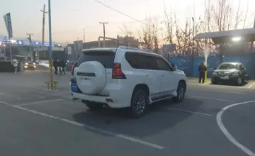 Toyota Land Cruiser Prado 2021 года за 33 000 000 тг. в Алматы фото 3