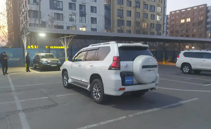 Toyota Land Cruiser Prado 2021 года за 33 000 000 тг. в Алматы фото 4