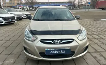 Hyundai Accent 2014 года за 4 000 000 тг. в Уральск фото 2