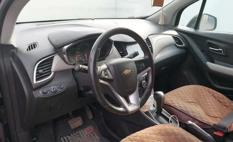 Chevrolet Tracker 2020 года за 7 500 000 тг. в Шымкент фото 5