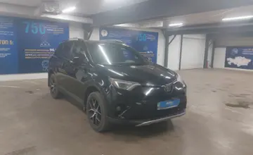 Toyota RAV4 2017 года за 12 300 000 тг. в Астана фото 2