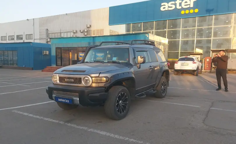 Toyota FJ Cruiser 2007 года за 15 000 000 тг. в Алматы