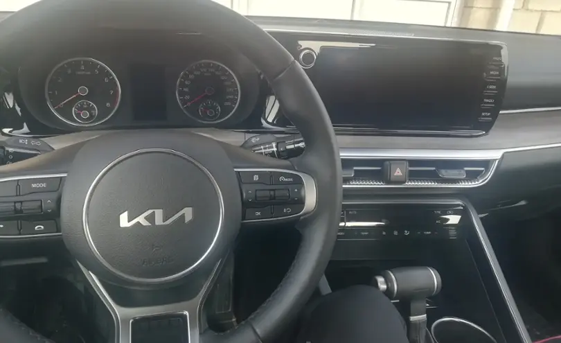 Kia K5 2023 года за 13 000 000 тг. в Шымкент