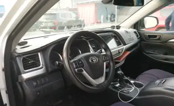 Toyota Highlander 2017 года за 16 000 000 тг. в Шымкент фото 5