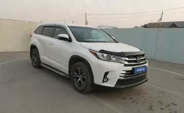 Toyota Highlander 2017 года за 16 000 000 тг. в Шымкент фото 2