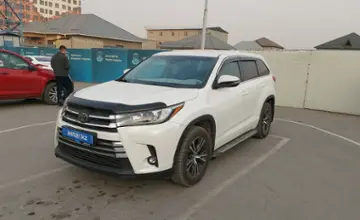 Toyota Highlander 2017 года за 16 000 000 тг. в Шымкент фото 1