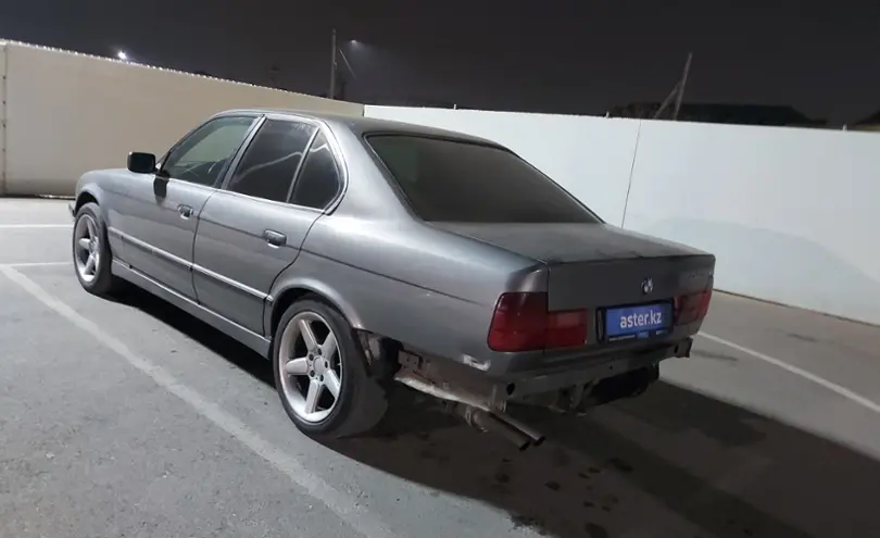 BMW 5 серии 1988 года за 1 500 000 тг. в Шымкент фото 4